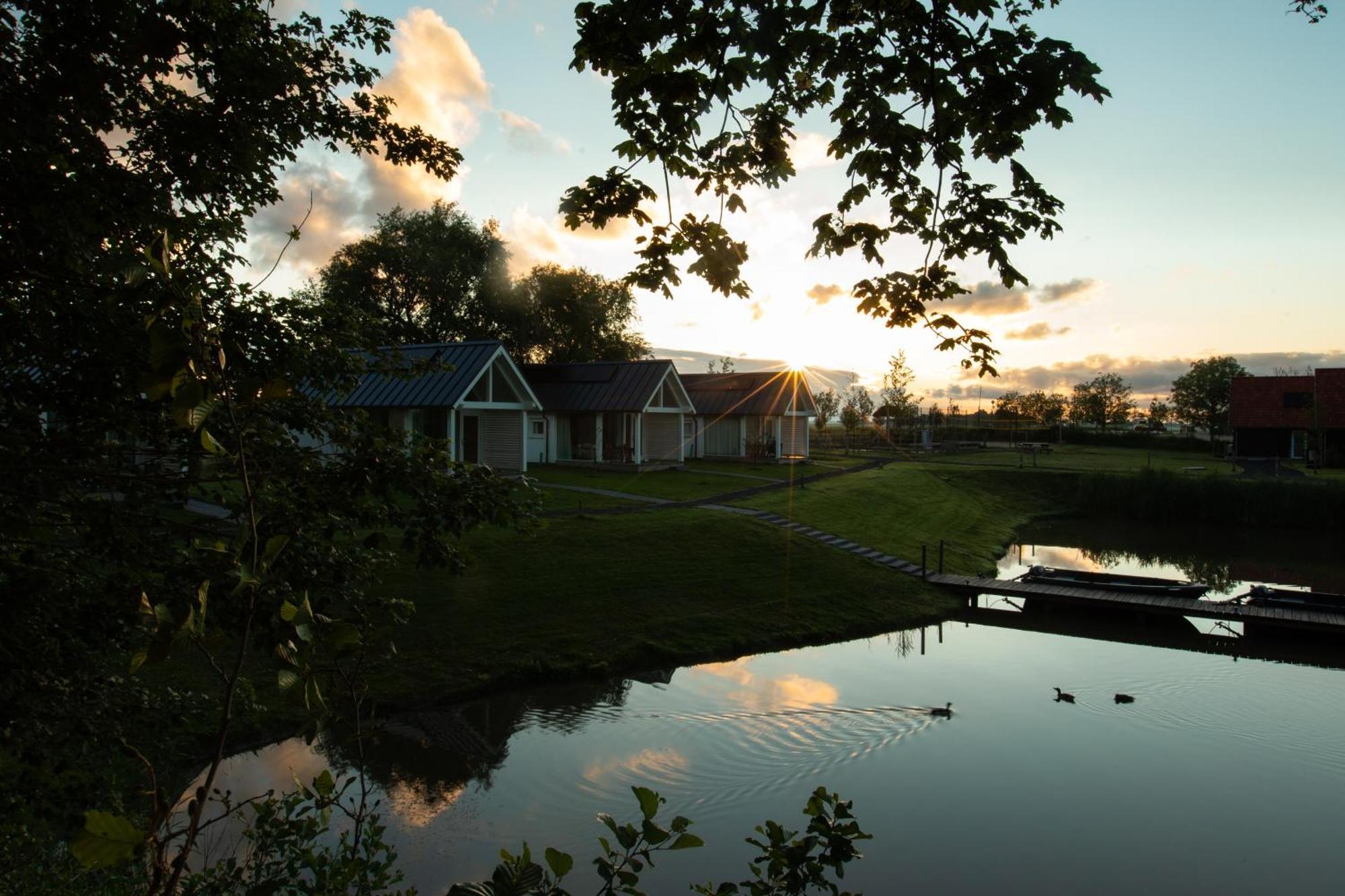 Boomhuis Met Optioneel Wellness - Vakantiepark De Schreiershoek Dokkum Luaran gambar